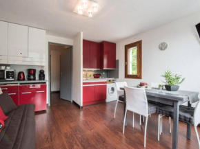 Appartement Près du Centre avec Parking et Navette - FR-1-296-239
